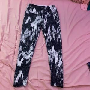 Women’s size medium snakes skin leggings